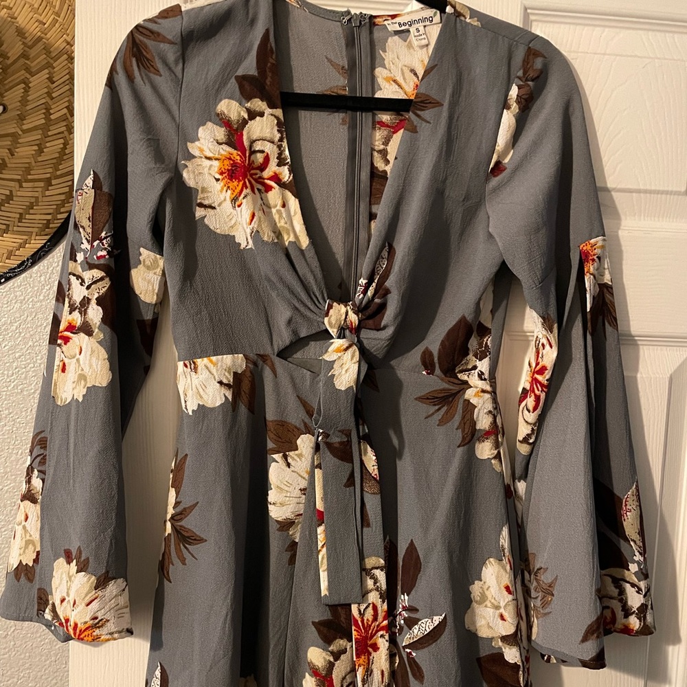 Grey small flower romper never worn